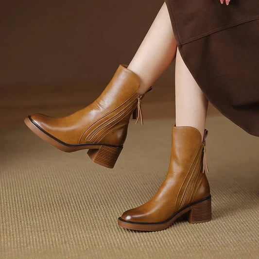 Women's Elegant Leather Boots