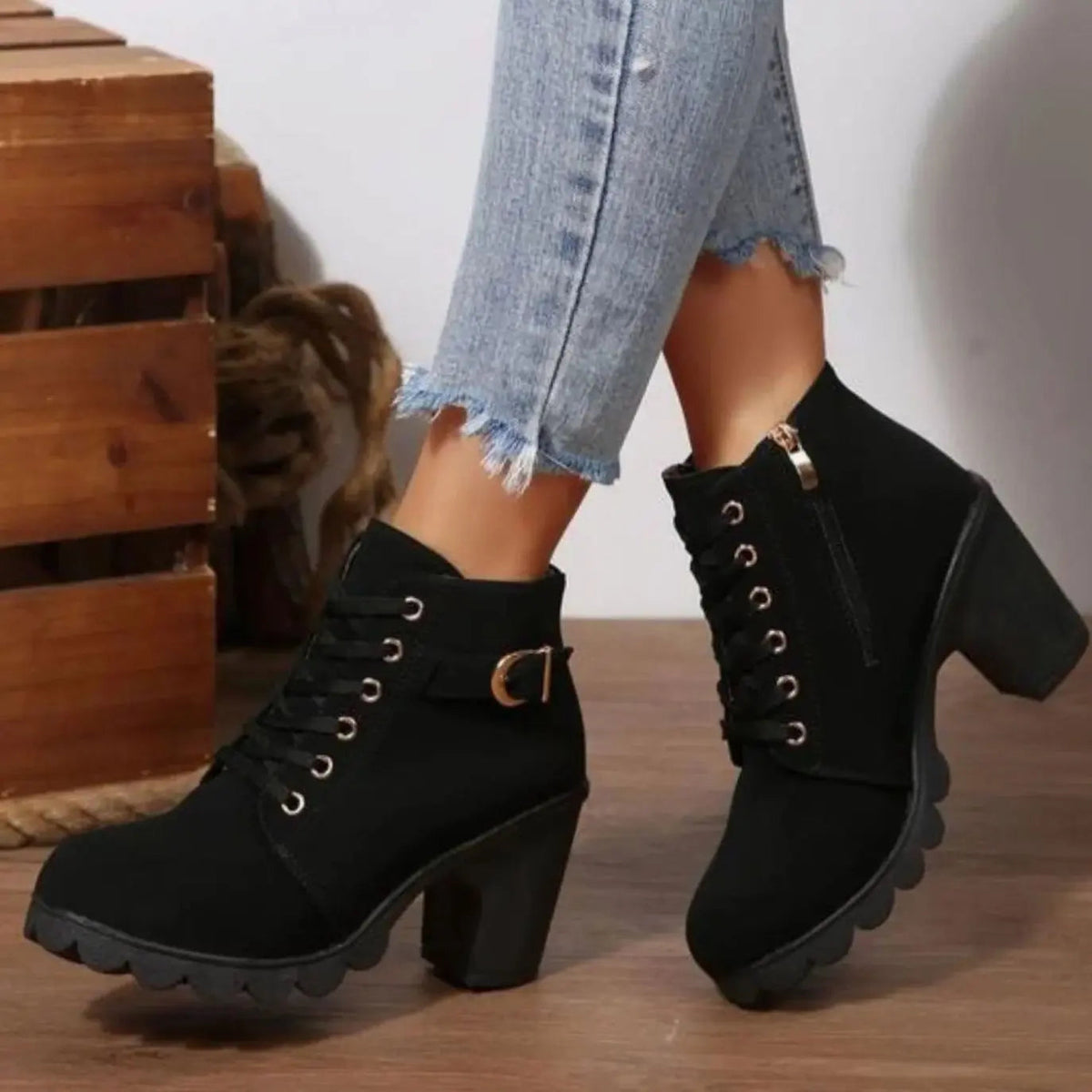 Women's Platform Lace Up Boots