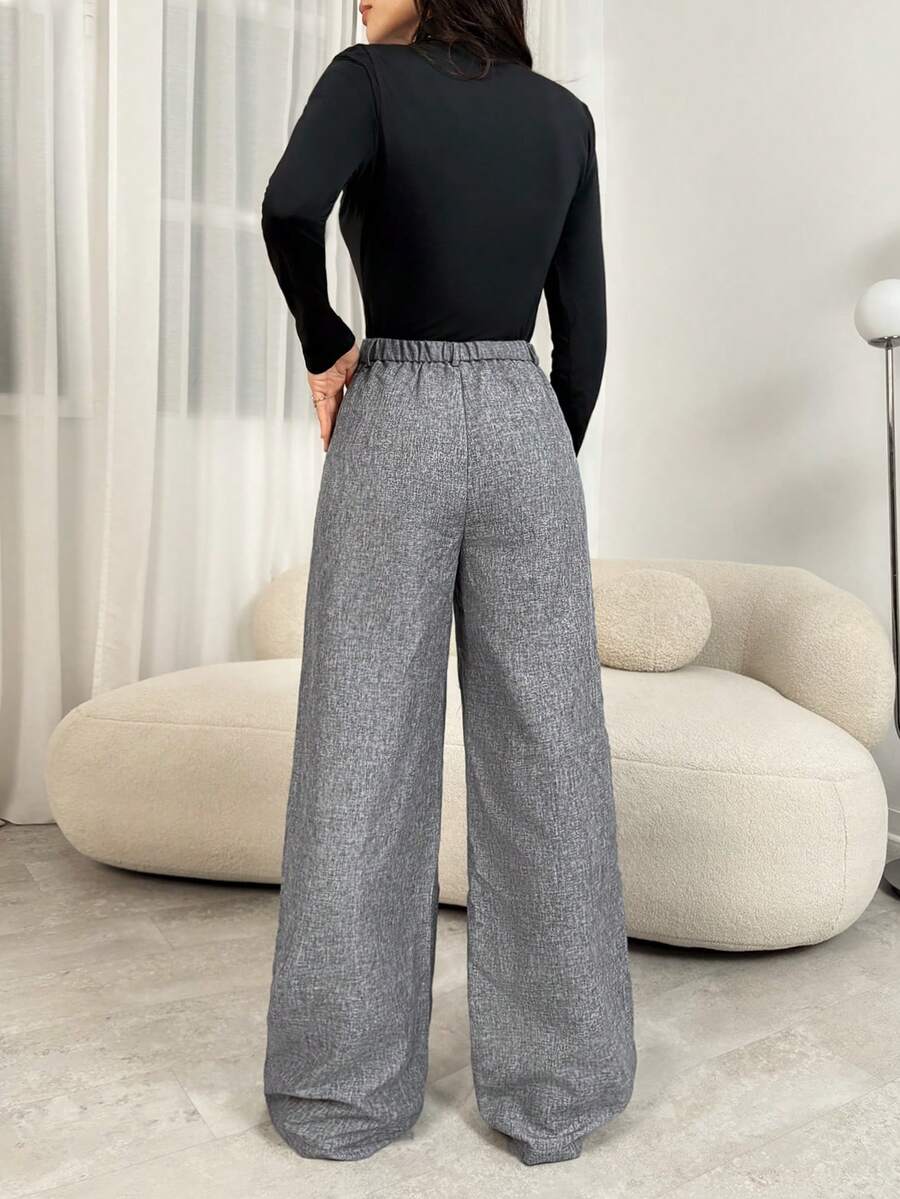 Women's Pleated Wide Leg Trousers