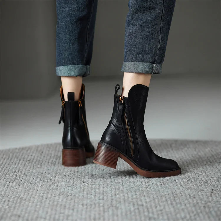 Women's Elegant Leather Boots