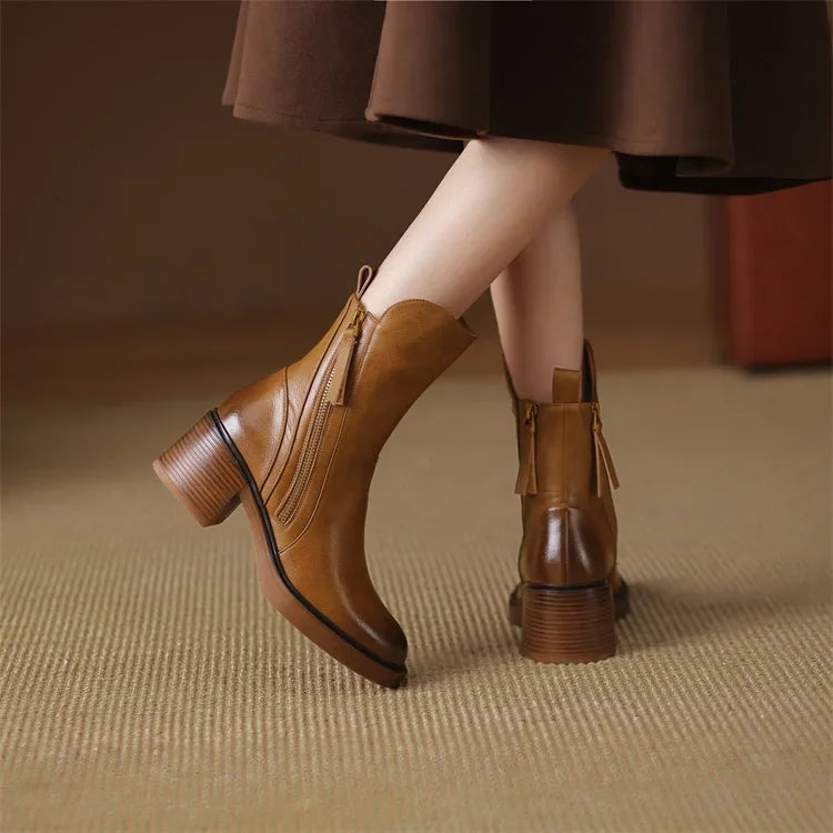 Women's Elegant Leather Boots