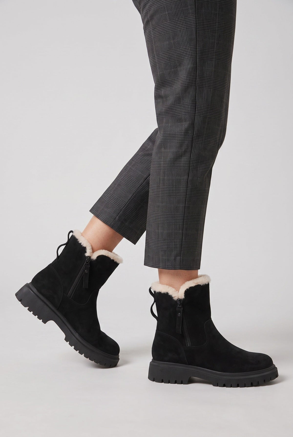 Women's Chunky Sole Ankle Boots